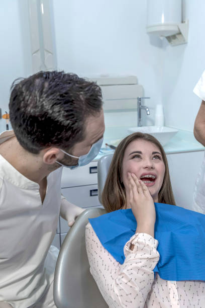 Best Emergency Tooth Extraction  in Broxton, GA